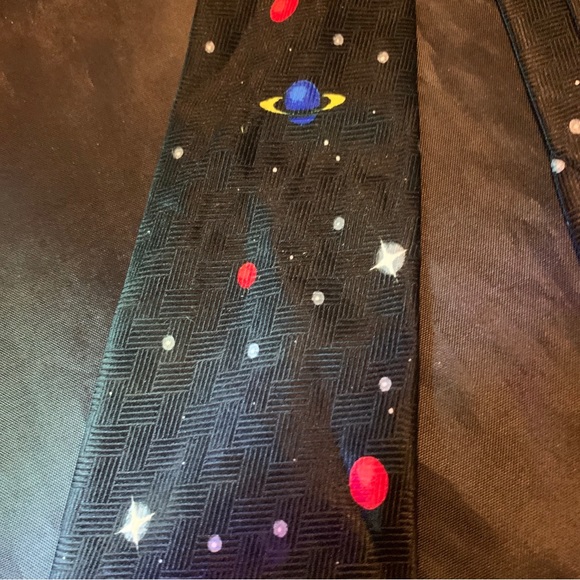 Addiction alien heads  neck ties.Perfect for all occasions - Picture 6 of 6